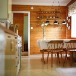 Naturholz im Wohnbereich im Ferienhaus Schweden